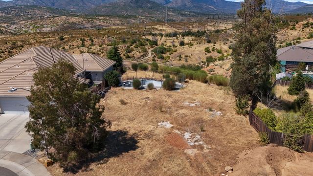 4846 Ferrington Court, Redding, CA 96003