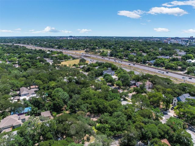 2004 Griswold LN, Austin, TX 78703