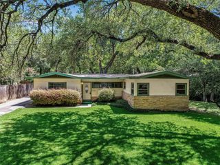 2004 Griswold LN, Austin, TX 78703