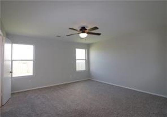 800 Riverway LN, Leander, TX 78641