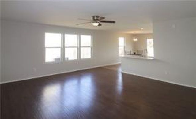 800 Riverway LN, Leander, TX 78641