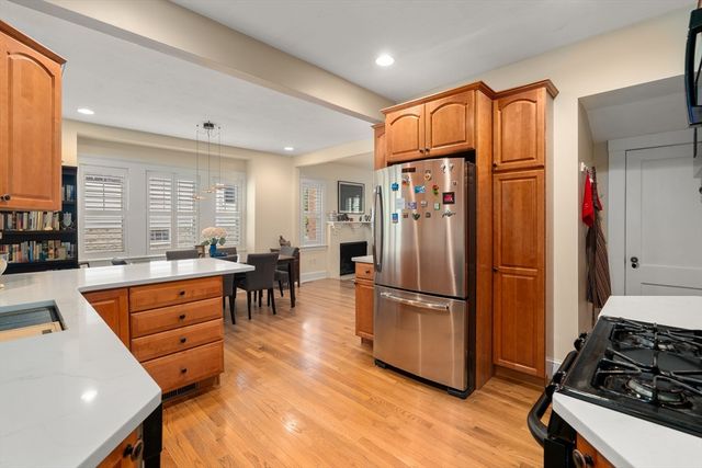 10-12 Richardson Ave 2, Arlington, MA 02476