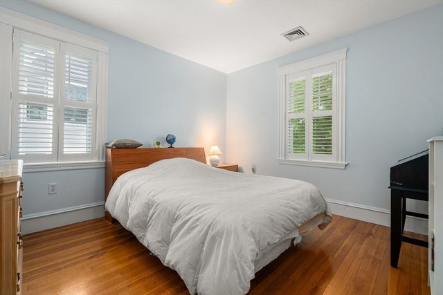 10-12 Richardson Ave 2, Arlington, MA 02476