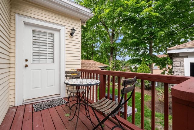 10-12 Richardson Ave 2, Arlington, MA 02476
