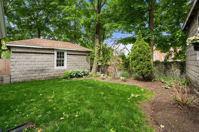 10-12 Richardson Ave 2, Arlington, MA 02476