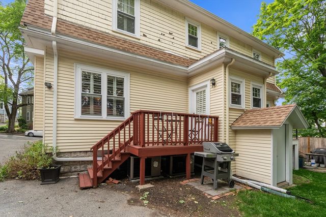 10-12 Richardson Ave 2, Arlington, MA 02476