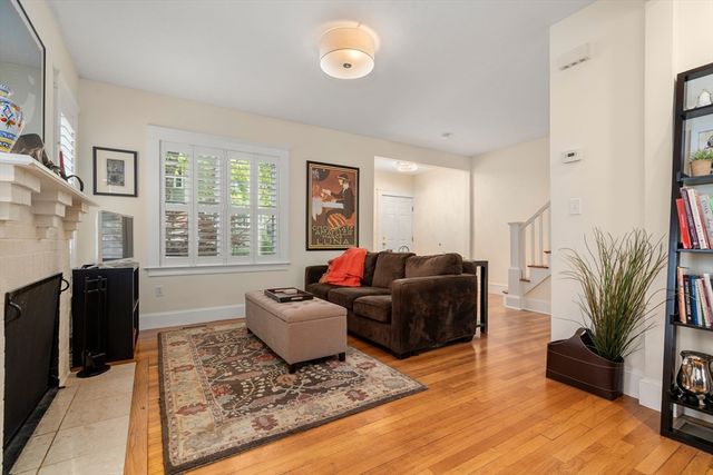 10-12 Richardson Ave 2, Arlington, MA 02476