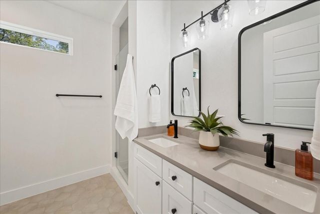 1809 Maple Ave 2, Austin, TX 78702