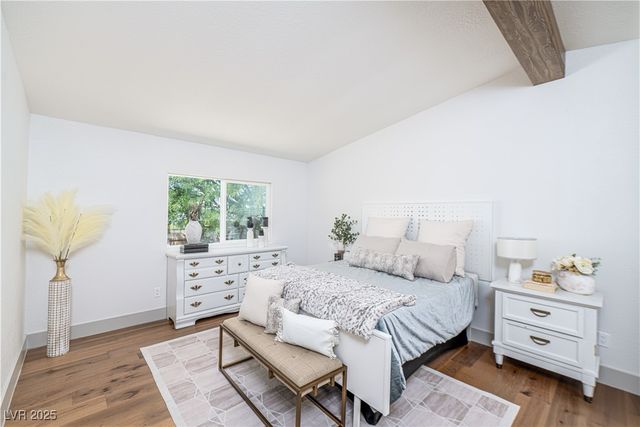 5822 East Carey Avenue, Las Vegas, NV 89156