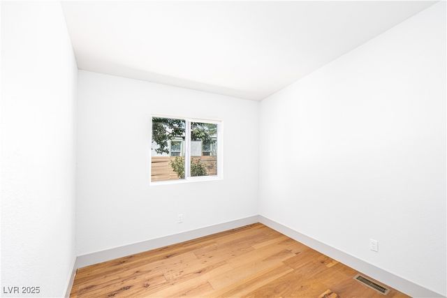 5822 East Carey Avenue, Las Vegas, NV 89156