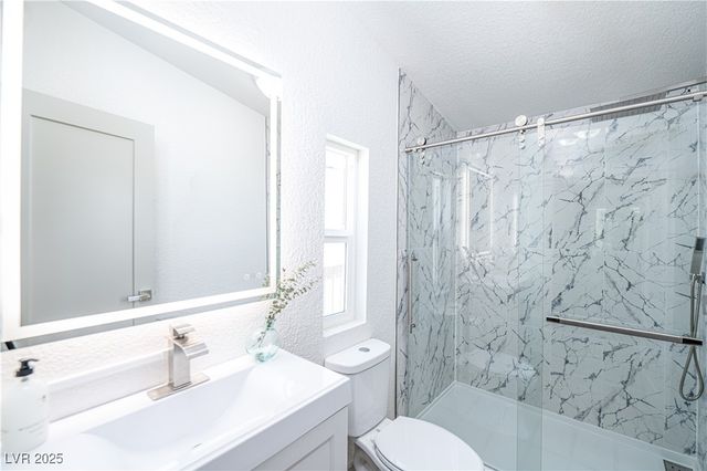 5822 East Carey Avenue, Las Vegas, NV 89156