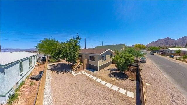 5822 East Carey Avenue, Las Vegas, NV 89156