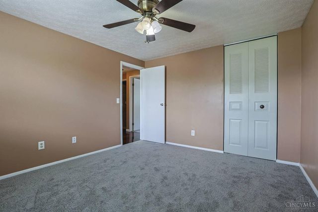 3274 Sienna Drive, Colerain Twp, OH 45251