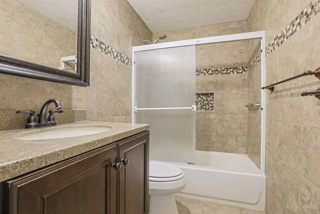 3274 Sienna Drive, Colerain Twp, OH 45251