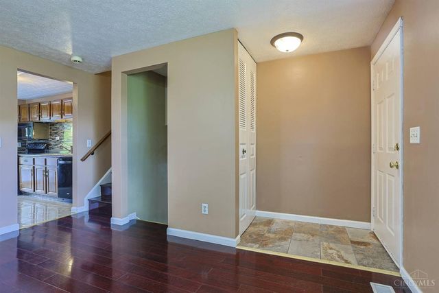 3274 Sienna Drive, Colerain Twp, OH 45251