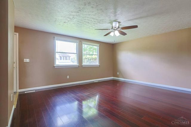 3274 Sienna Drive, Colerain Twp, OH 45251