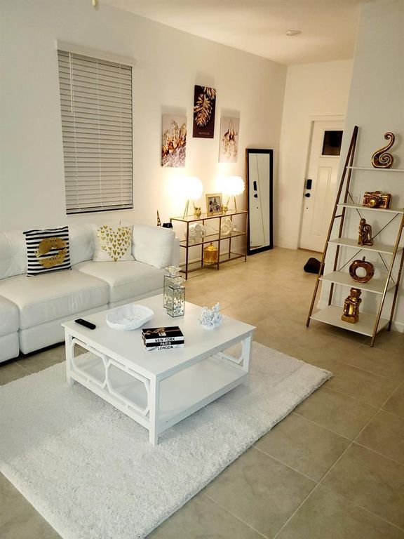 Image 5 of property listing at 5131 FORUM BOULEVARD, Holiday, FL 34690