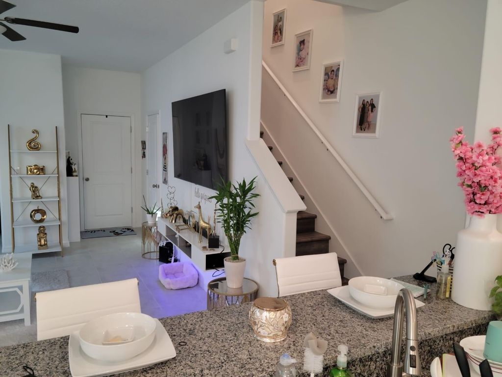 Image 10 of property listing at 5131 FORUM BOULEVARD, Holiday, FL 34690