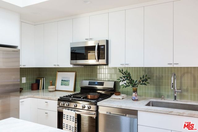 2353 Stanley Hills Drive, Los Angeles, CA 90046