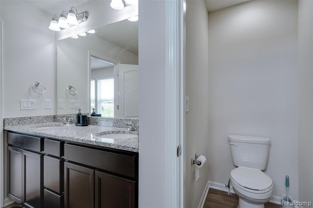 4568 Paradise Parkway, Milford, MI 48381