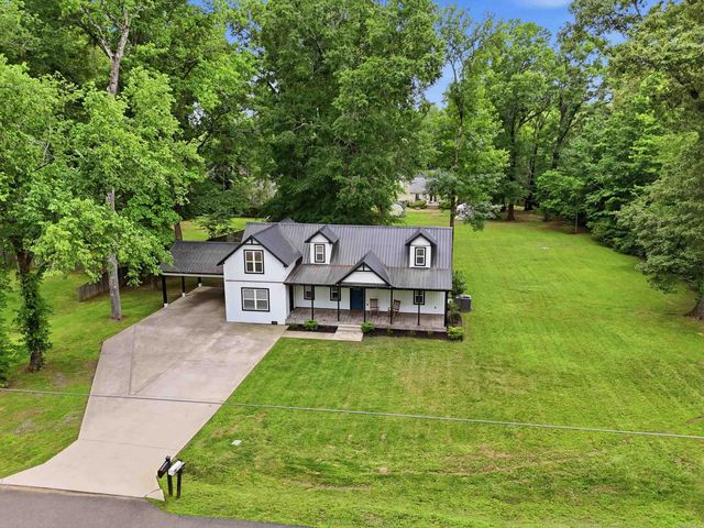 13 Douglas Street, Greenbrier, AR 72058