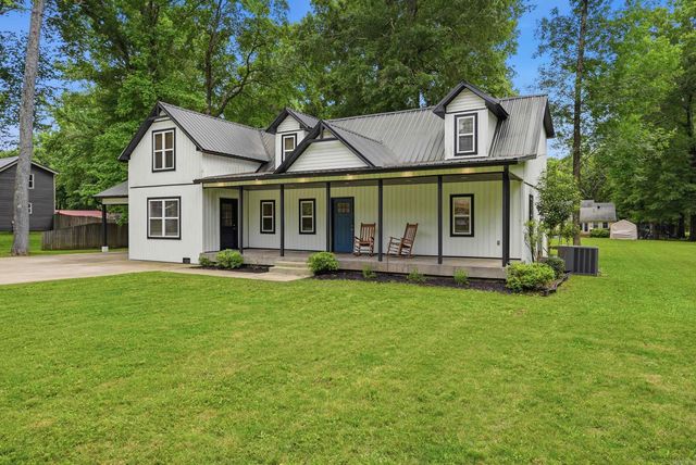 13 Douglas Street, Greenbrier, AR 72058