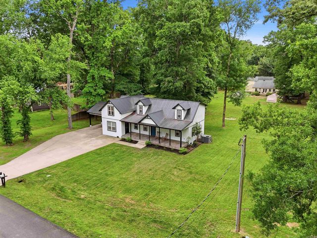 13 Douglas Street, Greenbrier, AR 72058