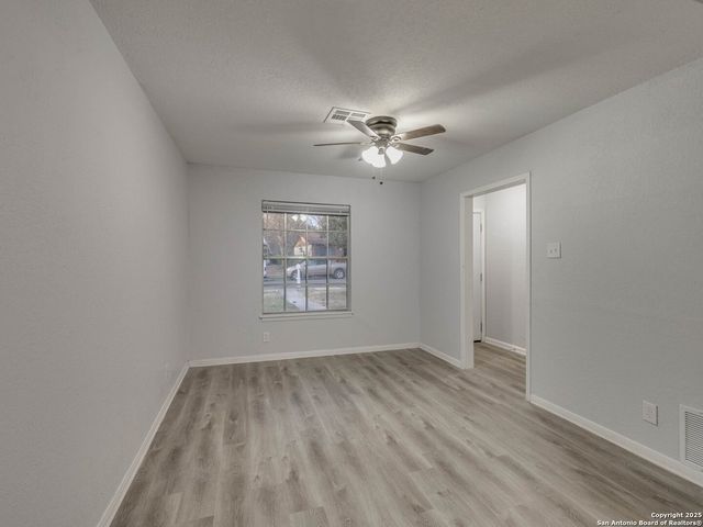 12226 La Barca, San Antonio, TX 78233