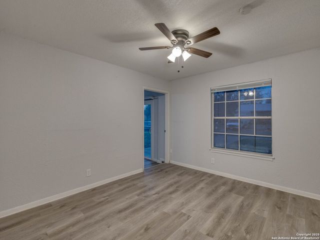 12226 La Barca, San Antonio, TX 78233