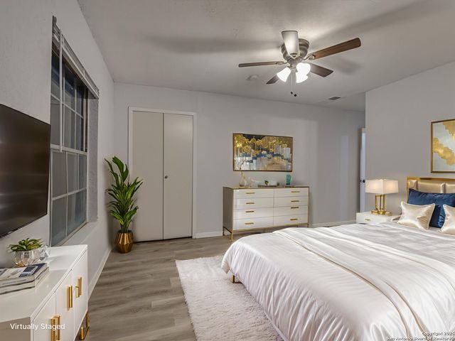 12226 La Barca, San Antonio, TX 78233