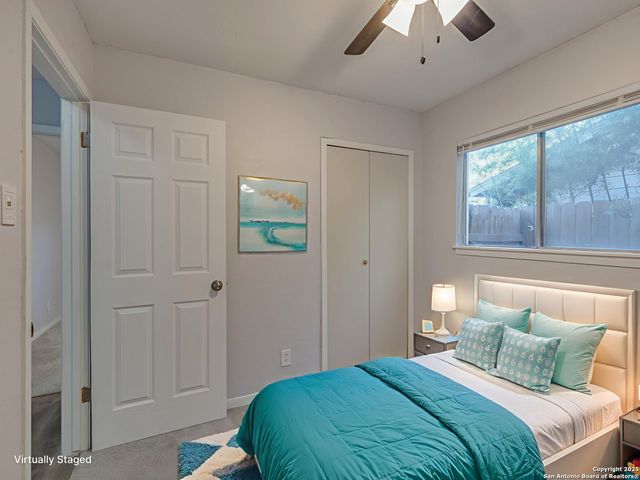 12226 La Barca, San Antonio, TX 78233