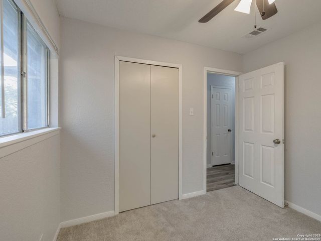 12226 La Barca, San Antonio, TX 78233