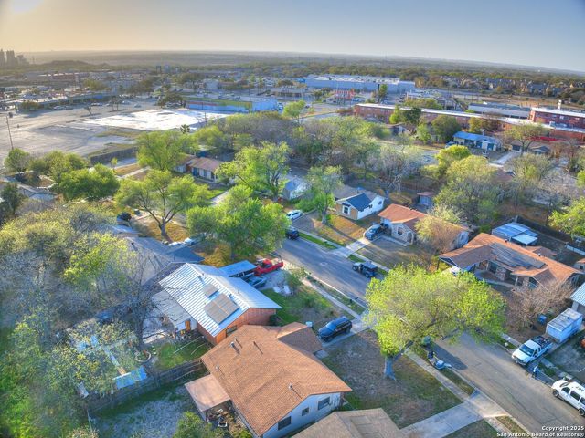 12226 La Barca, San Antonio, TX 78233