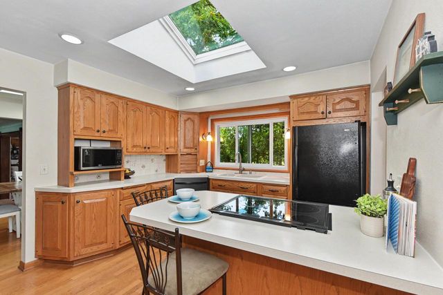 14707 W Gatewood COURT, New Berlin, WI 53151