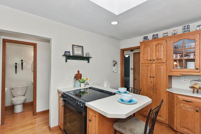 14707 W Gatewood COURT, New Berlin, WI 53151