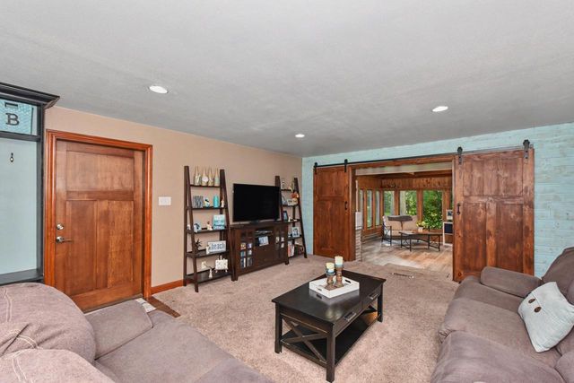14707 W Gatewood COURT, New Berlin, WI 53151