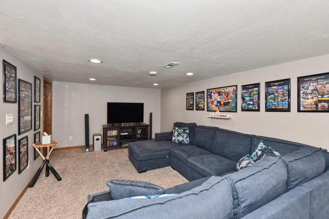14707 W Gatewood COURT, New Berlin, WI 53151