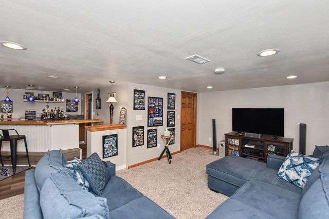 14707 W Gatewood COURT, New Berlin, WI 53151