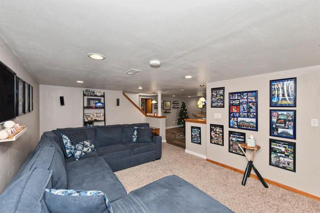 14707 W Gatewood COURT, New Berlin, WI 53151