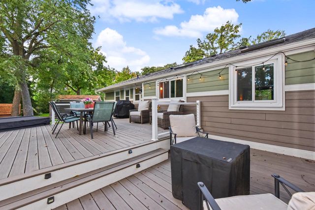 14707 W Gatewood COURT, New Berlin, WI 53151