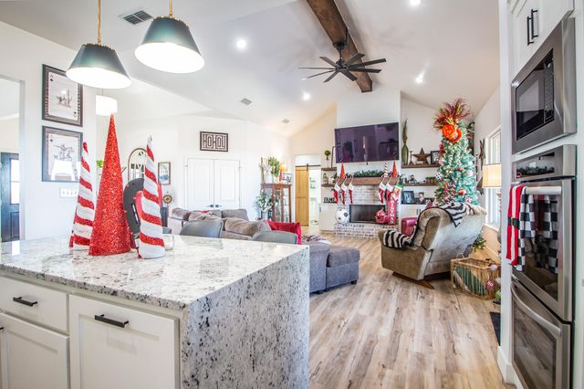 7113 E F M 1294, Idalou, TX 79329