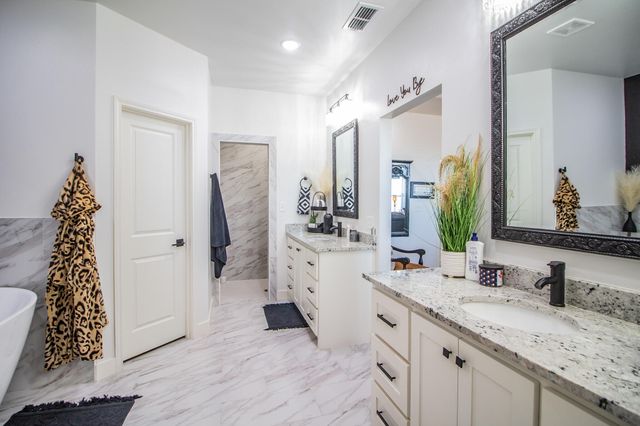 7113 E F M 1294, Idalou, TX 79329