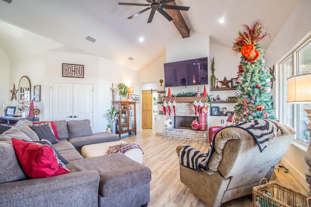 7113 E F M 1294, Idalou, TX 79329