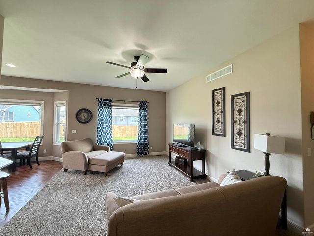 9946 Rosemary Lane, Manhattan, KS 66502