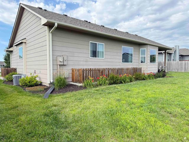 9946 Rosemary Lane, Manhattan, KS 66502