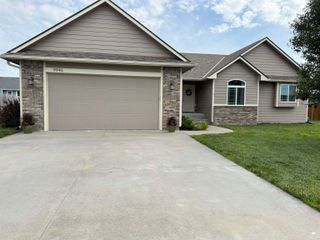 9946 Rosemary Lane, Manhattan, KS 66502