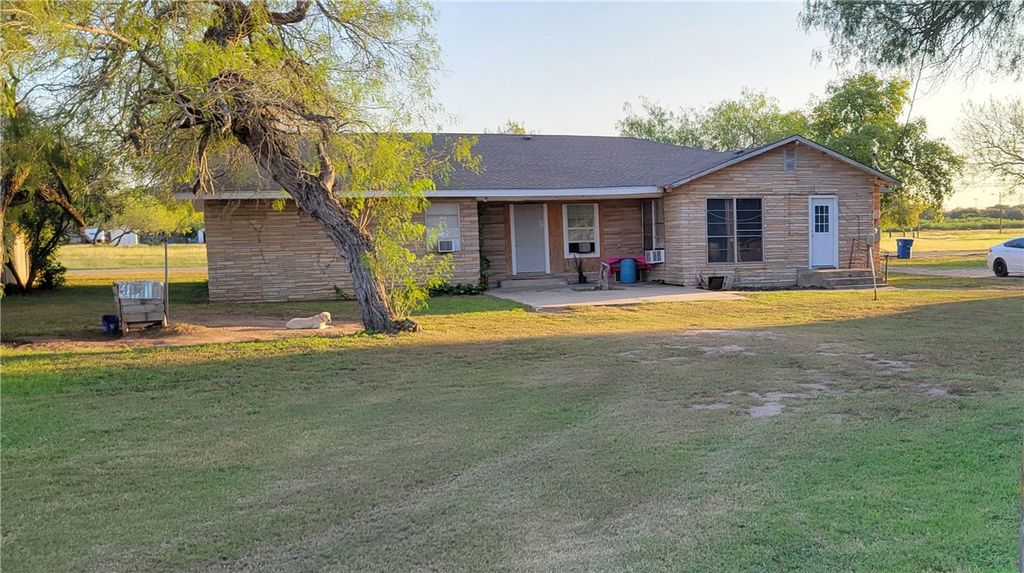 324 NW 1st St, Premont, TX 78375