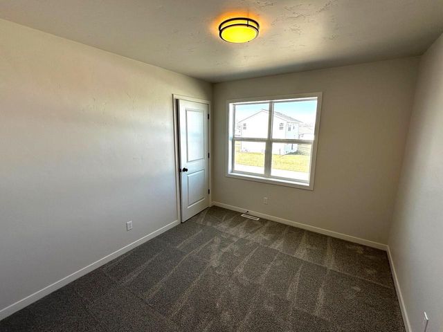 953 Sully WAY, Sheboygan Falls, WI 53085