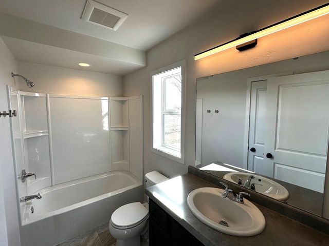 953 Sully WAY, Sheboygan Falls, WI 53085