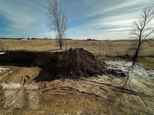 953 Sully WAY, Sheboygan Falls, WI 53085